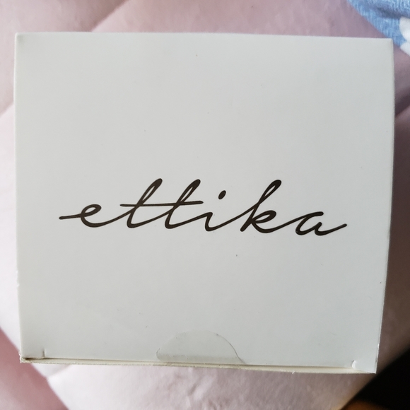 ๐๐ Ettika Mini Ring Box Glass and Bronze 3" x 2.5" x 2" - Picture 5 of 11